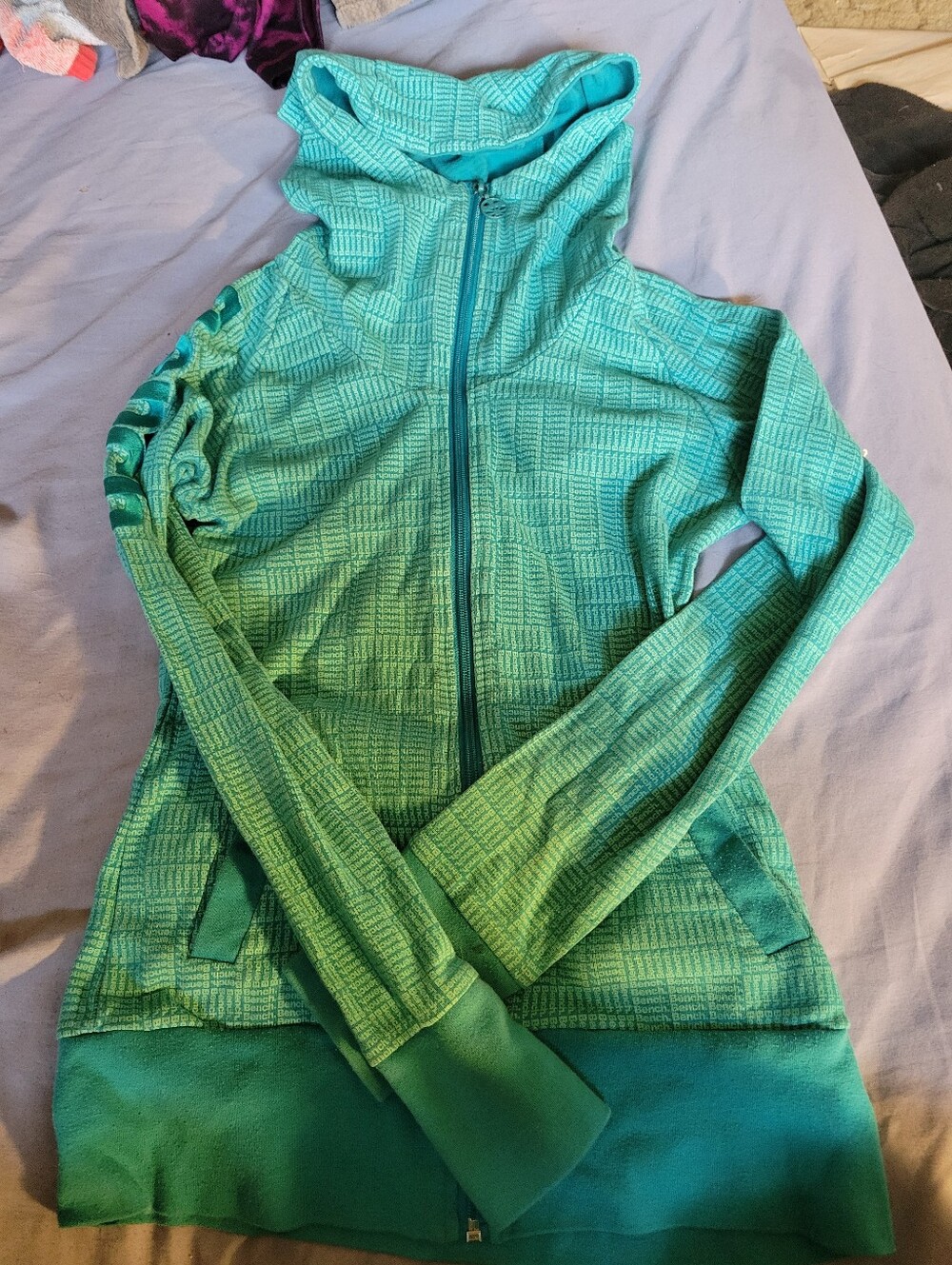 Women's Bench Zip Up